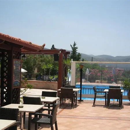 Bella Vista Hotel 3*